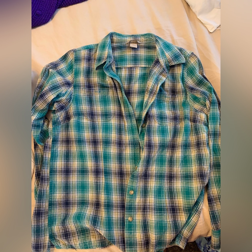 DULUTH women’s flannel. Perfect condition.